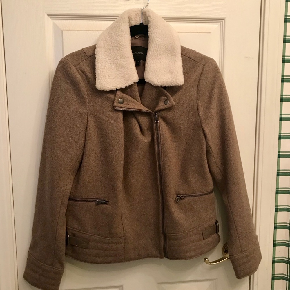 Banana Republic short wool jacket in tan.